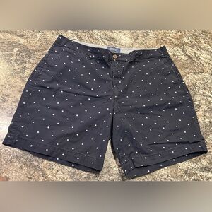 Old Navy Women’s Size 12 Navy Polka Dot Shorts